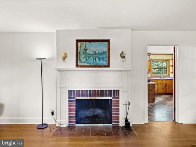1517 KINGS HWY, King George, VA 22485