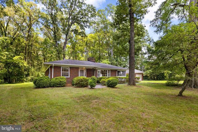 1517 KINGS HWY, King George, VA 22485