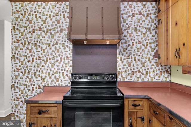 1517 KINGS HWY, King George, VA 22485