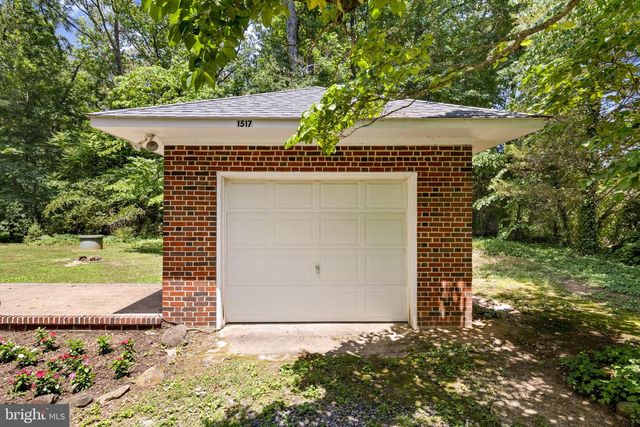 1517 KINGS HWY, King George, VA 22485