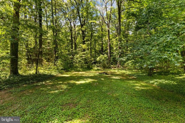 1517 KINGS HWY, King George, VA 22485