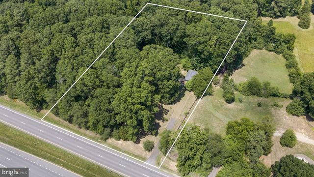 1517 KINGS HWY, King George, VA 22485