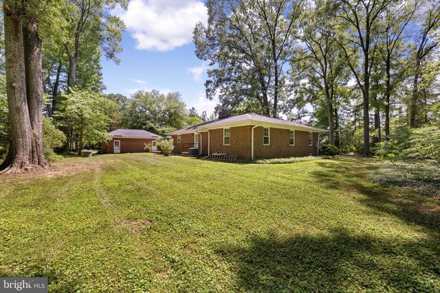 1517 KINGS HWY, King George, VA 22485