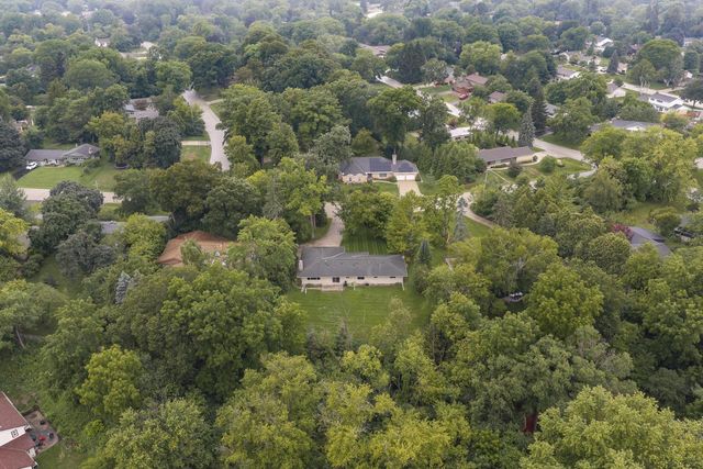 7420 N Longview AVENUE, Glendale, WI 53209
