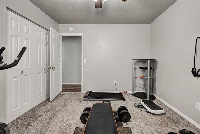 913 NE 4th Street, Moore, OK 73160
