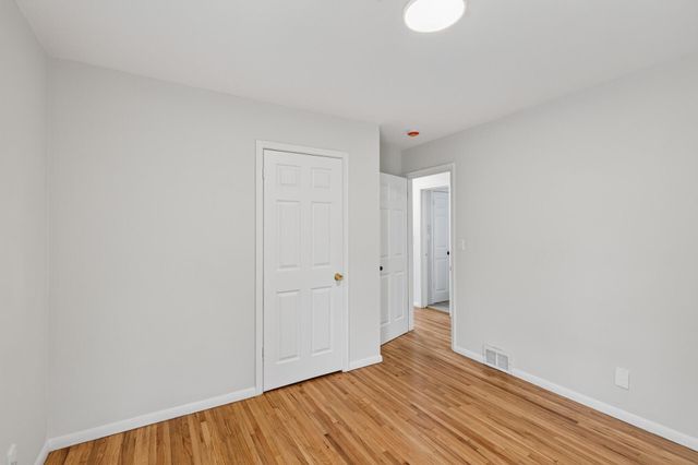 1859 Hoyt Avenue E, Saint Paul, MN 55119