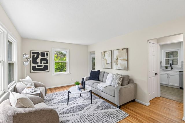 1859 Hoyt Avenue E, Saint Paul, MN 55119