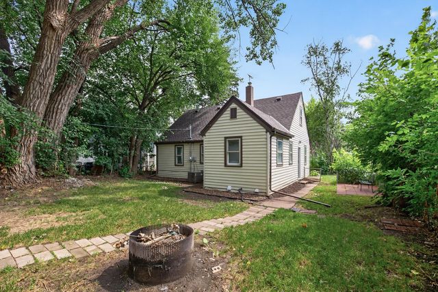 1859 Hoyt Avenue E, Saint Paul, MN 55119