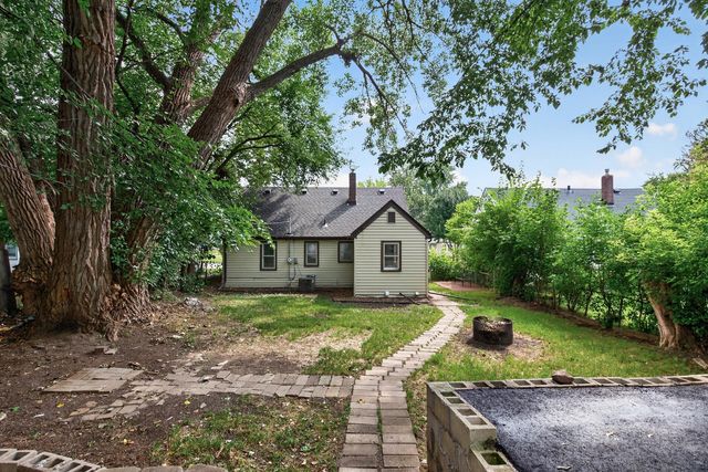 1859 Hoyt Avenue E, Saint Paul, MN 55119