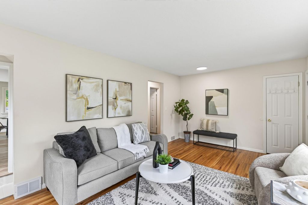 1859 Hoyt Avenue E, Saint Paul, MN 55119 — photo 3
