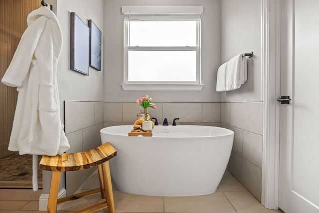 7829 Teton Trl Avenue, Springdale, AR 72762