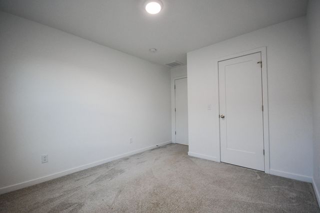 502 N Pine Leaf Road, Nixa, MO 65714
