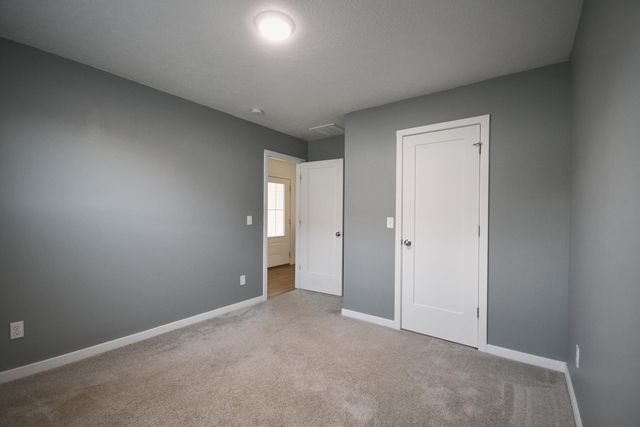 502 N Pine Leaf Road, Nixa, MO 65714