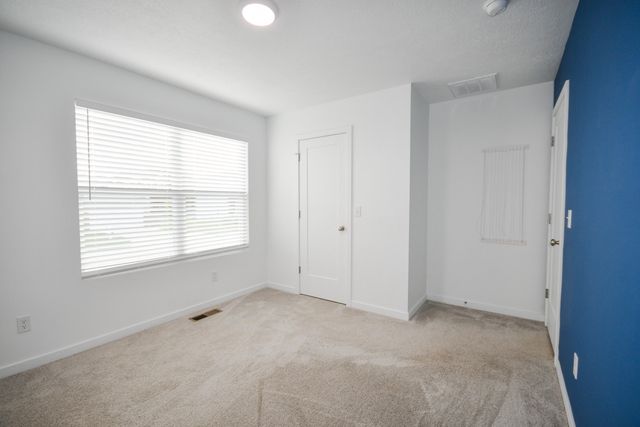 502 N Pine Leaf Road, Nixa, MO 65714