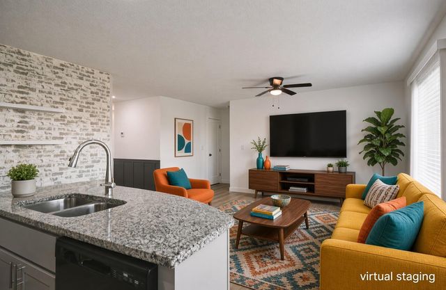502 N Pine Leaf Road, Nixa, MO 65714