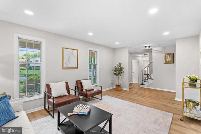 14810 CRANOKE ST, Centreville, VA 20120