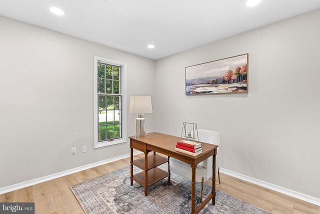 14810 CRANOKE ST, Centreville, VA 20120