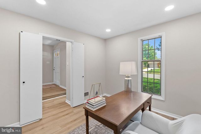 14810 CRANOKE ST, Centreville, VA 20120