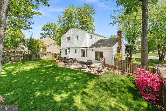 14810 CRANOKE ST, Centreville, VA 20120