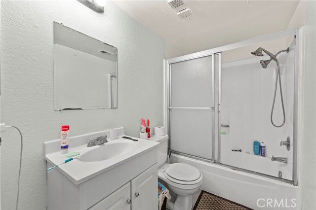 25007 Peachland Avenue 120, Newhall (santa Clarita), CA 91321