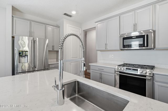 322 CLIFTON BAY Loop, St. Johns, St Johns, FL 32259