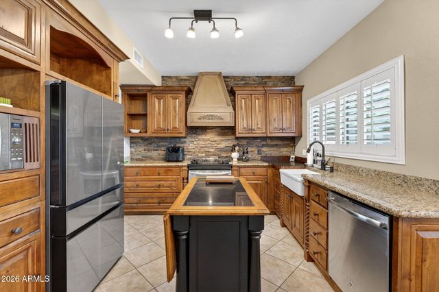 918 N BRADLEY Drive, Chandler, AZ 85226