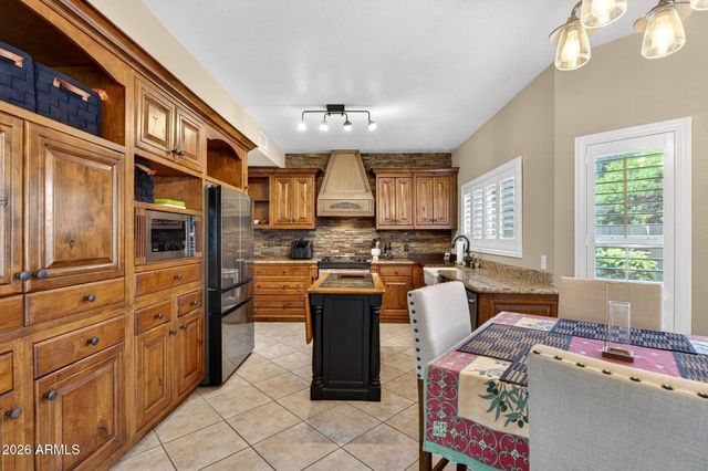 918 N BRADLEY Drive, Chandler, AZ 85226