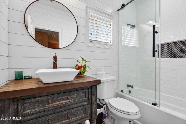 918 N BRADLEY Drive, Chandler, AZ 85226