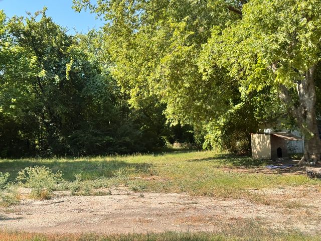 7232 S Rosemont Road, Dallas, TX 75217