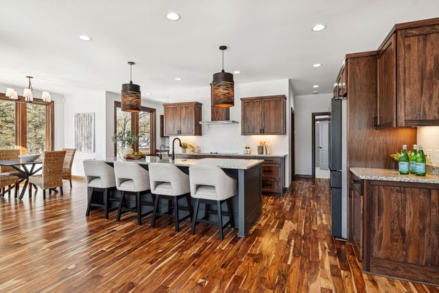 5534 Conifer Trail, Minnetonka, MN 55345