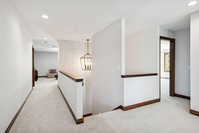 5534 Conifer Trail, Minnetonka, MN 55345