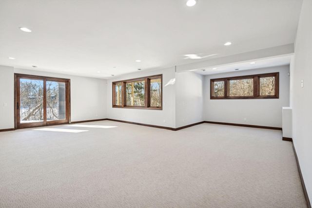 5534 Conifer Trail, Minnetonka, MN 55345