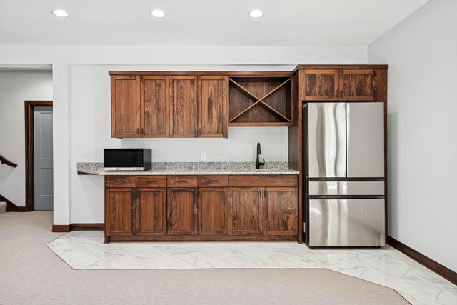 5534 Conifer Trail, Minnetonka, MN 55345