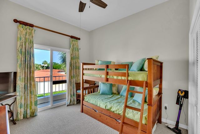 5040 Harmony Circle 201, Vero Beach, FL 32967