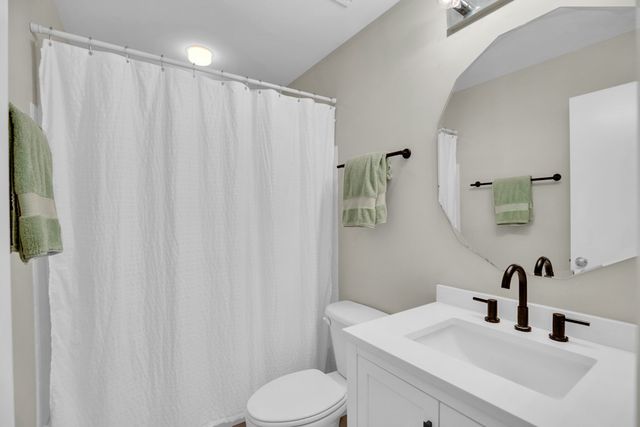 5040 Harmony Circle 201, Vero Beach, FL 32967