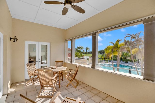5040 Harmony Circle 201, Vero Beach, FL 32967