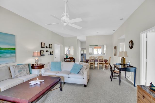 5040 Harmony Circle 201, Vero Beach, FL 32967