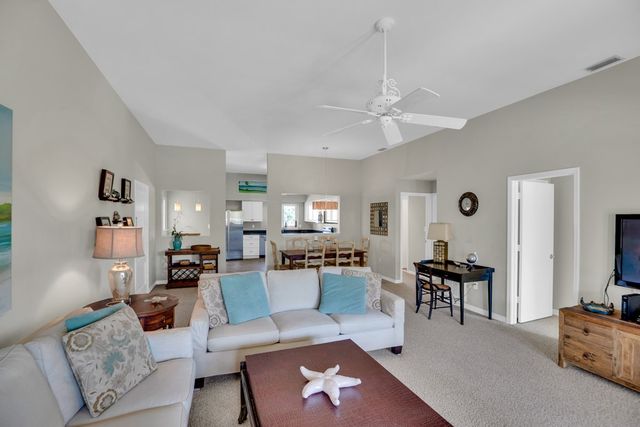 5040 Harmony Circle 201, Vero Beach, FL 32967