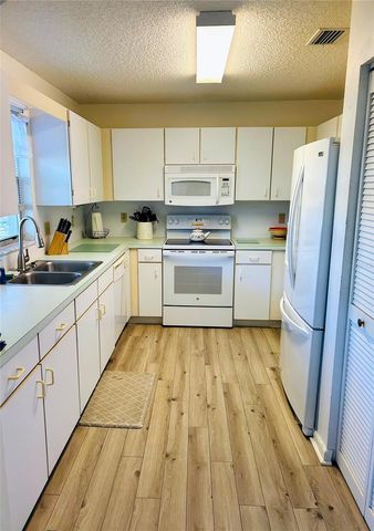 8506 SW 93RD STREET B, Ocala, FL 34481