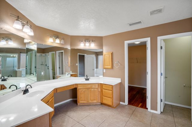 1501 Via Verane Drive SE, Rio Rancho, NM 87124