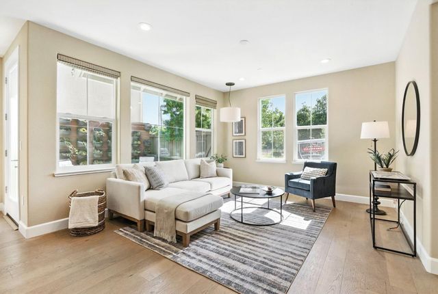 2248 Cannery Loop, Davis, CA 95616