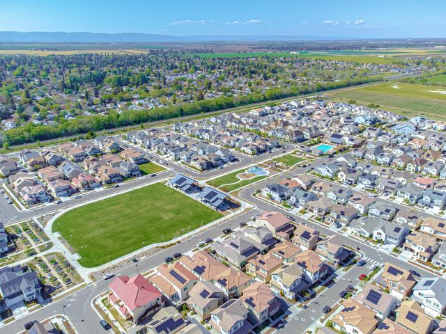 2248 Cannery Loop, Davis, CA 95616