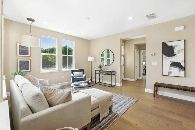 2248 Cannery Loop, Davis, CA 95616