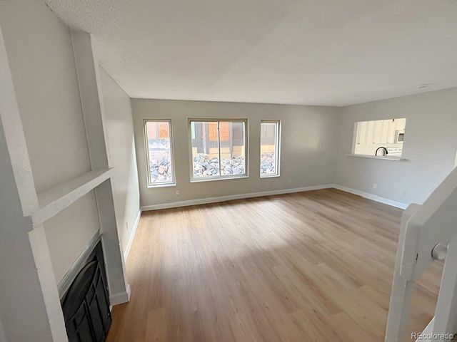 1279 S Sable Blvd, Aurora, CO 80012