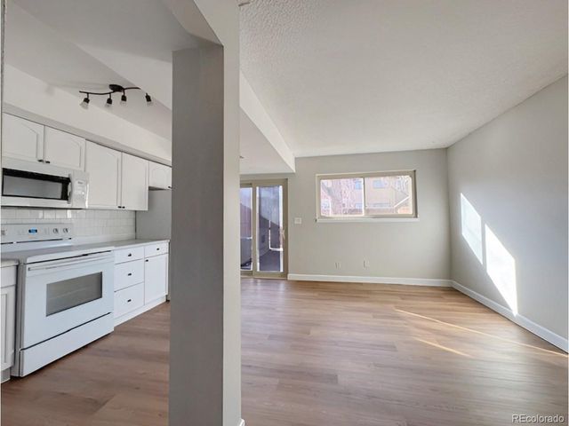 1279 S Sable Blvd, Aurora, CO 80012