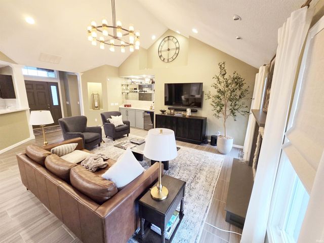 2279 Kapiti Point, Fort Wayne, IN 46808