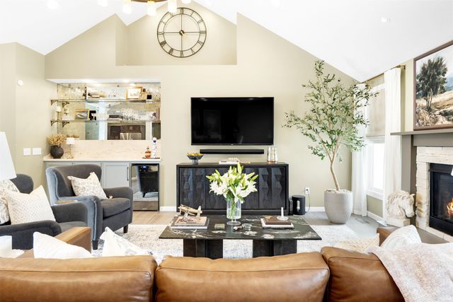 2279 Kapiti Point, Fort Wayne, IN 46808