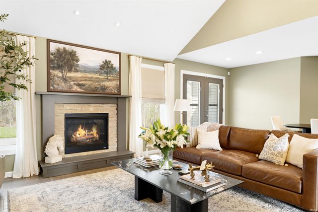 2279 Kapiti Point, Fort Wayne, IN 46808