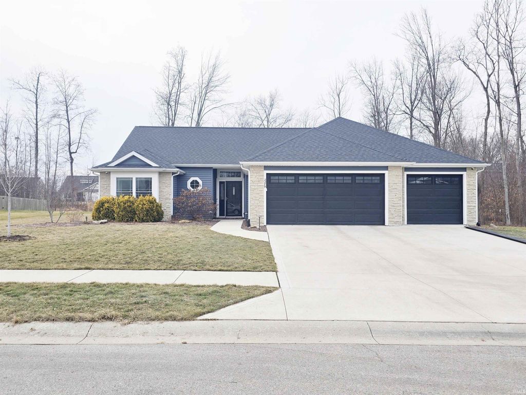 2279 Kapiti Point, Fort Wayne, IN 46808