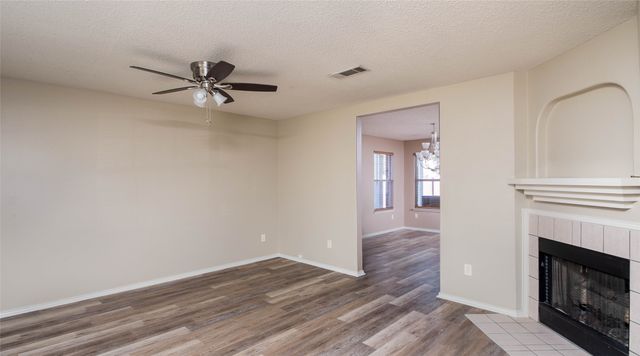 901 Elizabeth Drive, Lewisville, TX 75067